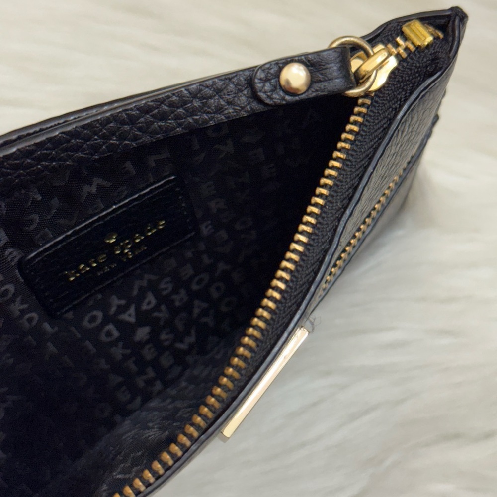 KATE SPADE - BLACK NEW YORK HIGHLAND PLACE WRISTLET - Picture 8 of 10